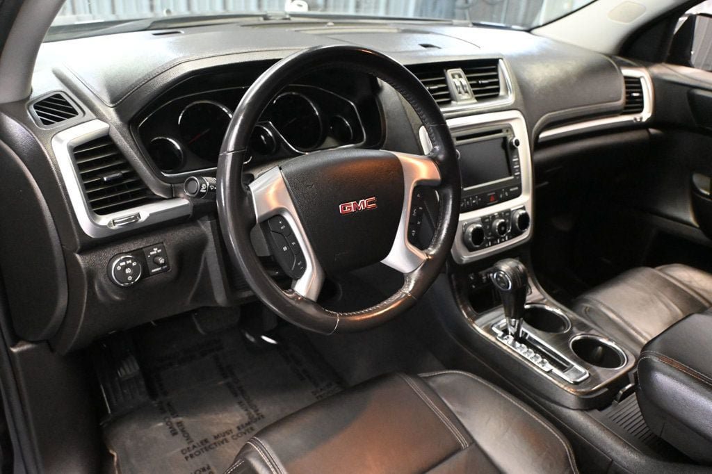 Used 2016 GMC Acadia SLT w/ Open Road Package FWD image 10