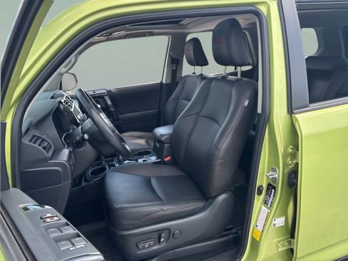 Used 2023 Toyota 4Runner TRD Off-Road Premium w/ Moonroof Package AWD/4WD image 25