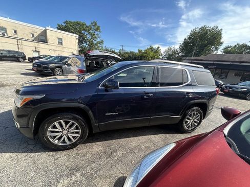Used 2017 GMC Acadia SLE FWD image 4