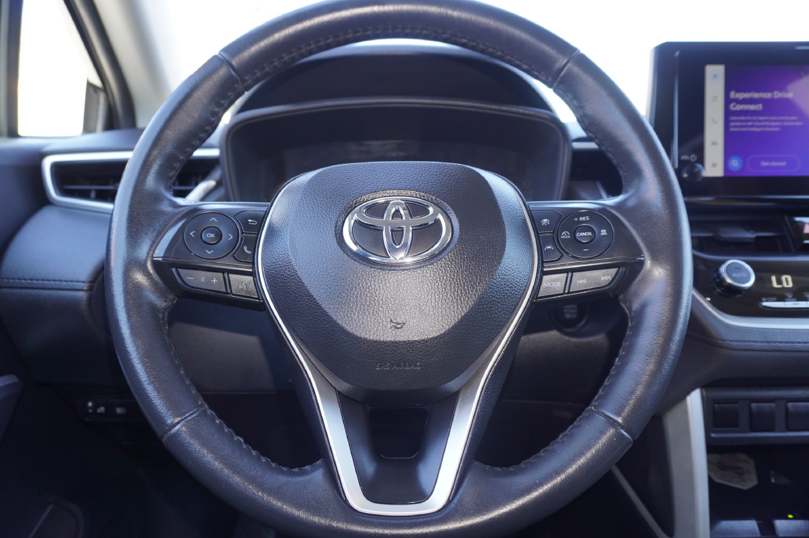 Certified 2024 Toyota Corolla Cross LE AWD/4WD image 20