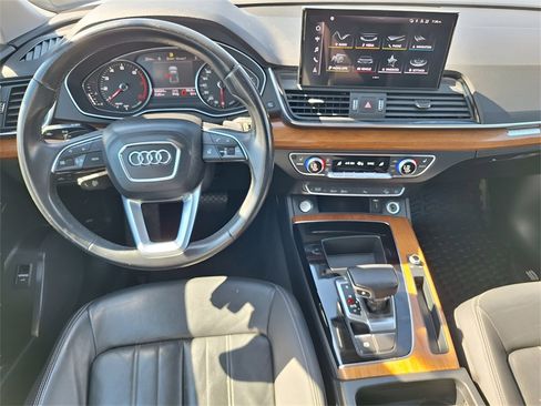 Used 2021 Audi Q5 2.0T Premium w/ Convenience Package image 10