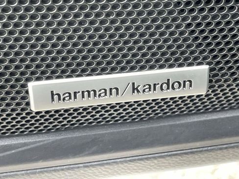 Certified 2025 Subaru Outback Onyx Edition XT image 17