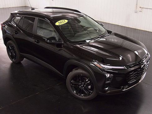 New 2025 Chevrolet Trax ACTIV w/ Driver Confidence Package image 9