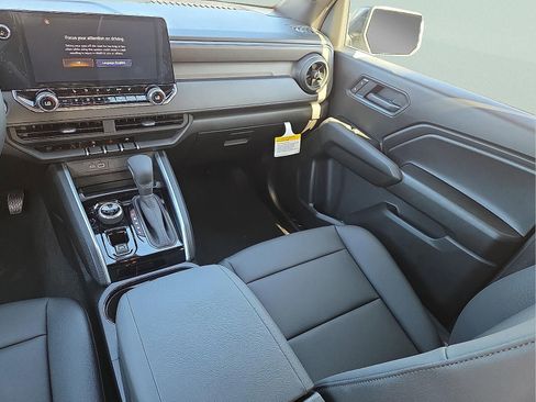 New 2026 Chevrolet Colorado Trail Boss AWD/4WD image 12