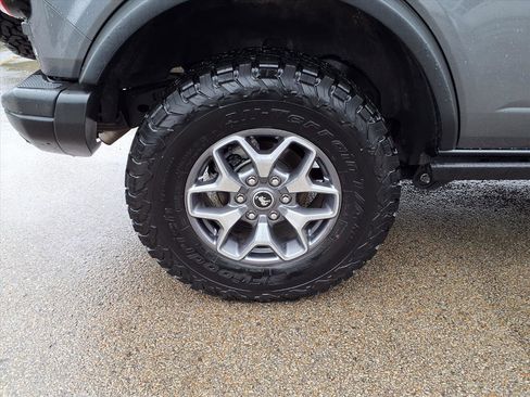 Certified 2025 Ford Bronco Badlands image 7