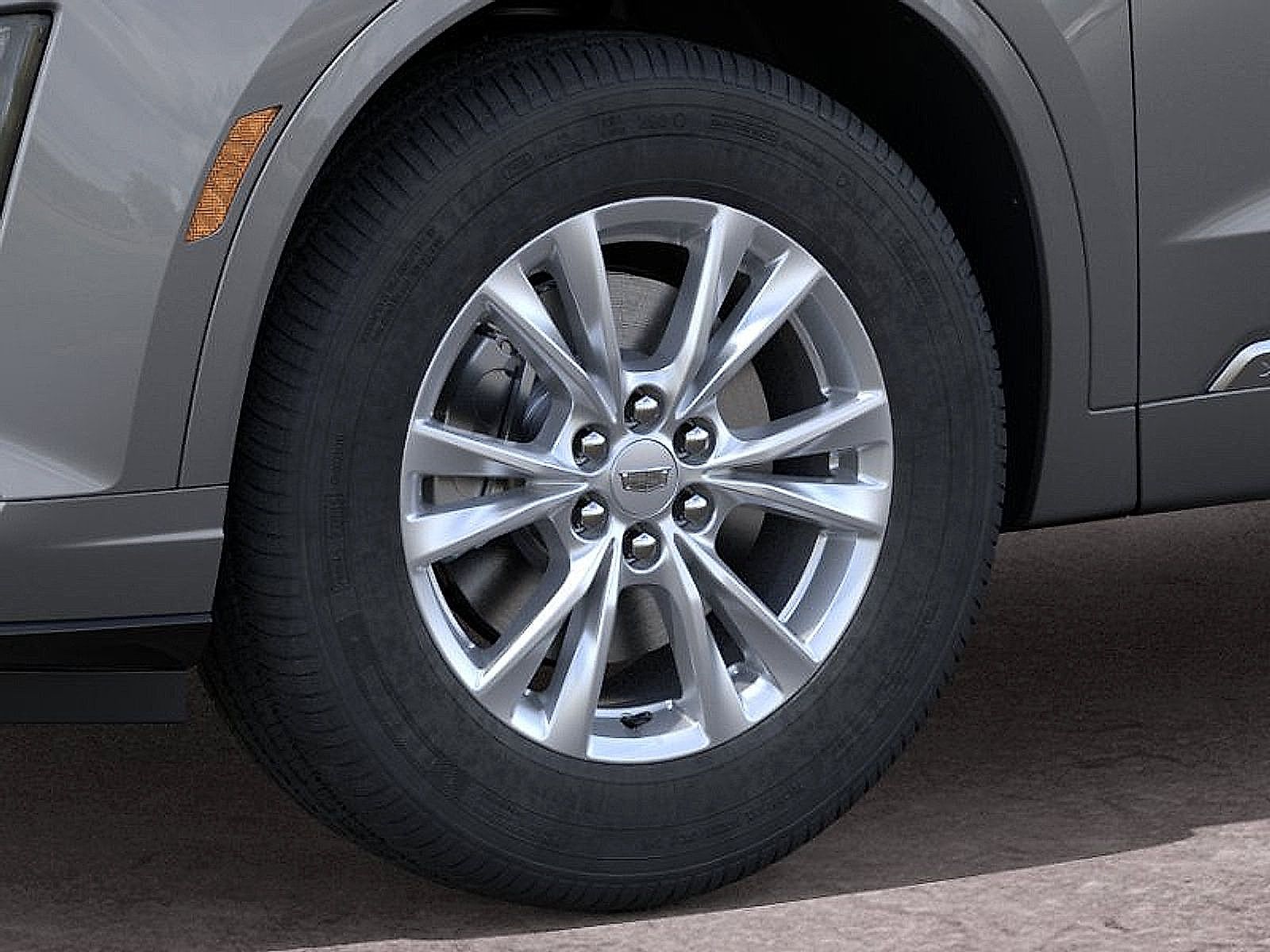 Used 2024 Cadillac XT6 Luxury w/ LPO, Floor Liner Package AWD/4WD image 9