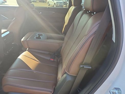 Used 2024 Acura MDX w/ Advance Package AWD/4WD image 10
