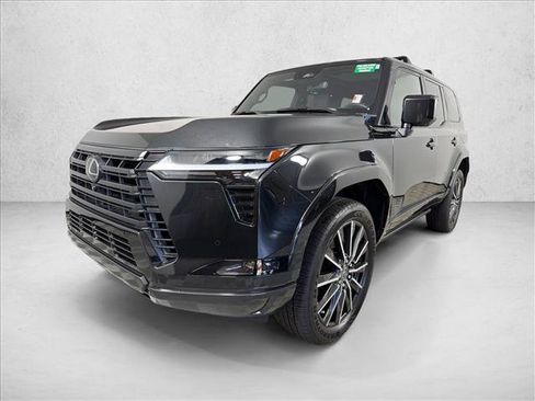 Used 2025 Lexus GX 550 w/ Accessory Package (2T) AWD/4WD image 8