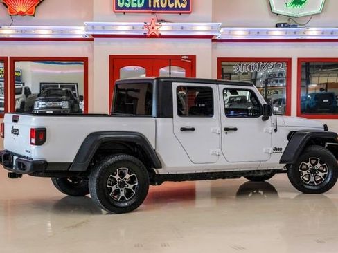 Used 2020 Jeep Gladiator Sport w/ Quick Order Package 24S image 3