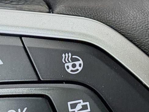 New 2026 Volkswagen Taos SEL AWD/4WD image 13