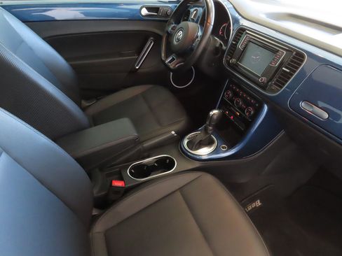 Used 2019 Volkswagen Beetle 2.0T SE image 26
