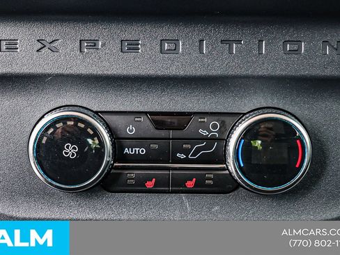 Used 2025 Ford Expedition Platinum AWD/4WD image 46
