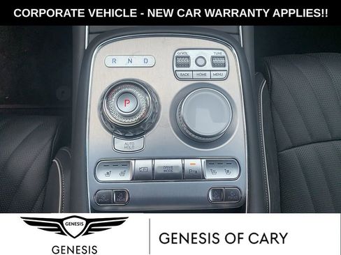 Used 2025 Genesis G90 3.5T AWD/4WD image 15