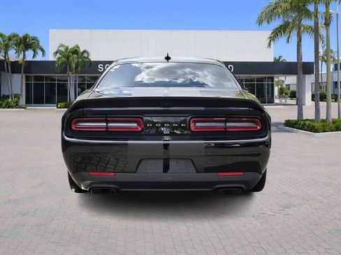 Used 2021 Dodge Challenger SRT Hellcat image 6
