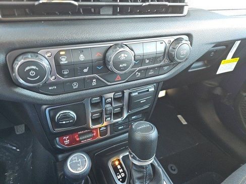 New 2026 Jeep Gladiator Willys image 23