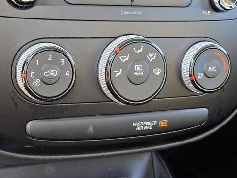 Certified 2019 Kia Soul image 20