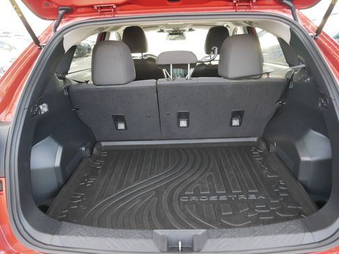 Used 2024 Subaru Crosstrek 2.0i Premium image 18