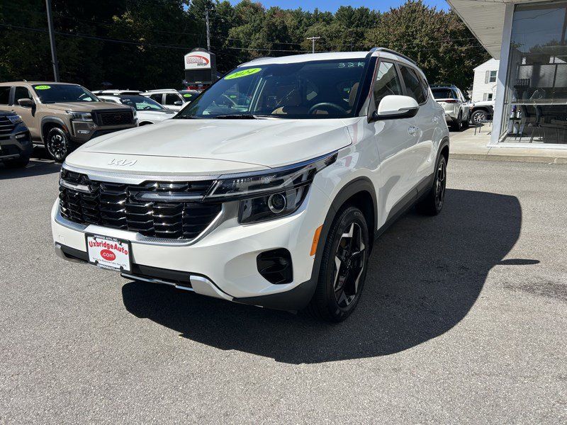 Used 2024 Kia Seltos EX AWD/4WD image 4