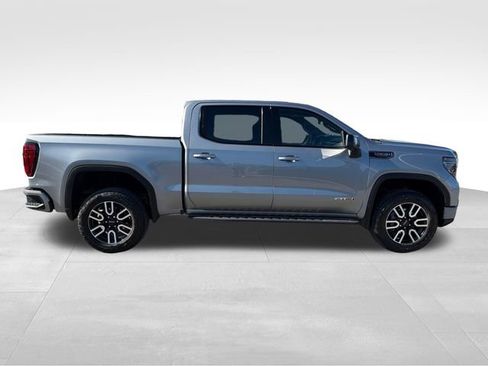 Used 2024 GMC Sierra 1500 AT4 w/ Technology Package AWD/4WD image 8