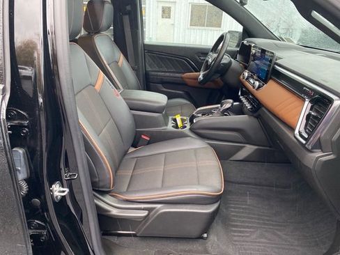 Used 2023 GMC Canyon AT4 w/ Canyon Safety Plus Package image 29