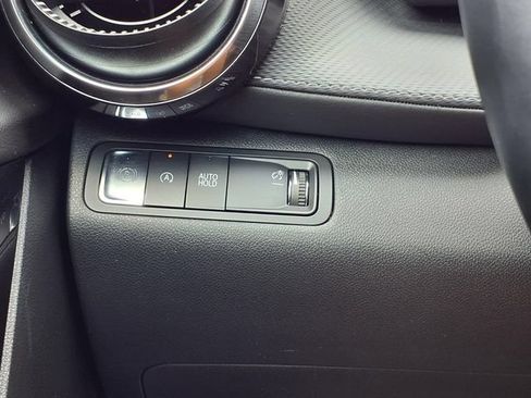 Used 2025 Chevrolet Equinox LT FWD image 18
