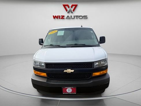 Used 2020 Chevrolet Express 2500 image 2