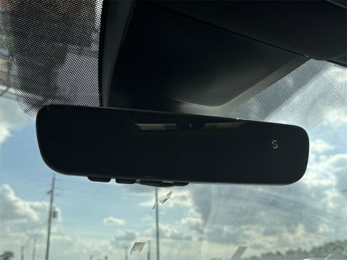 New 2026 Volkswagen Atlas Cross Sport SE image 21