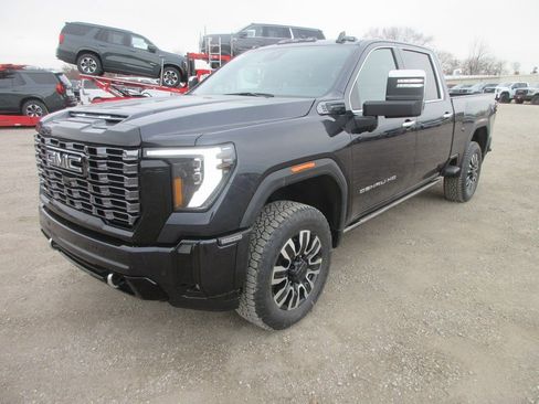 New 2026 GMC Sierra 2500 Denali Ultimate AWD/4WD image 10