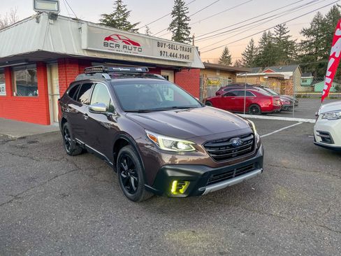 Used 2020 Subaru Outback Touring w/ Popular Package #2 image 4