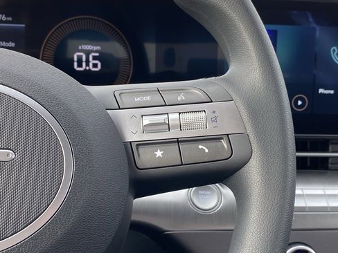 New 2026 Hyundai Kona SE image 19