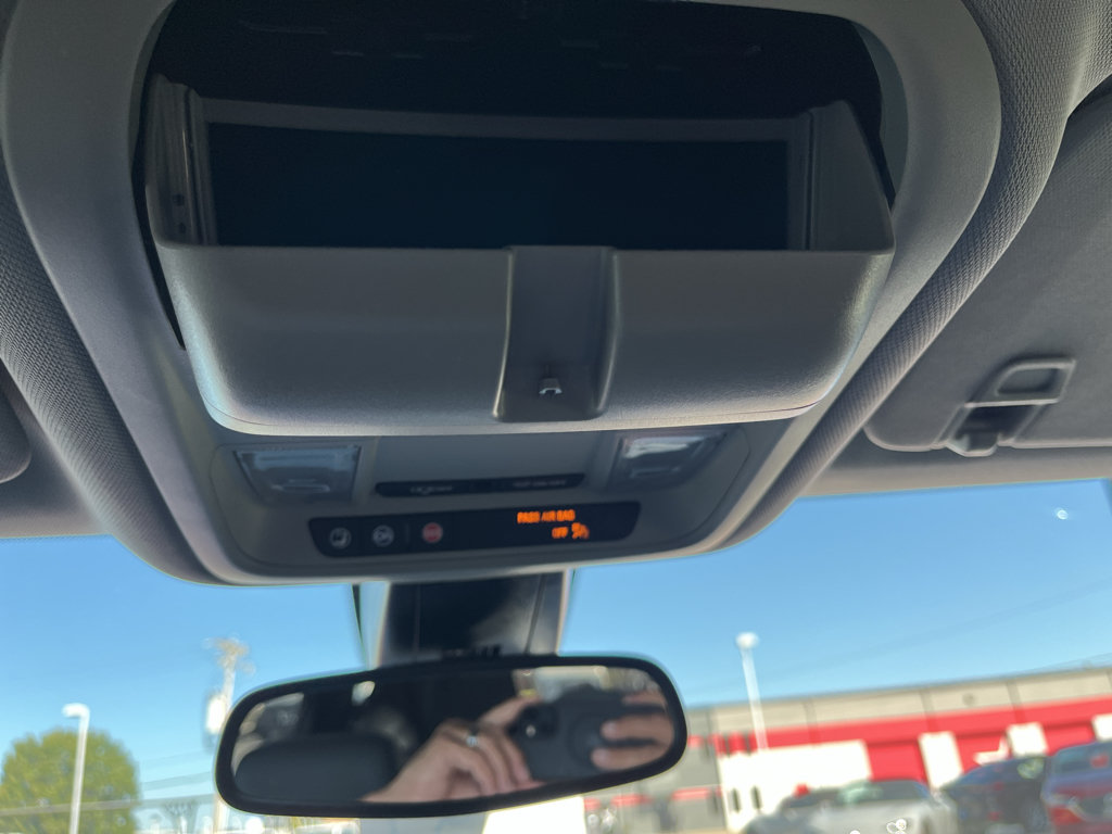 Used 2023 Chevrolet Blazer LT FWD image 28