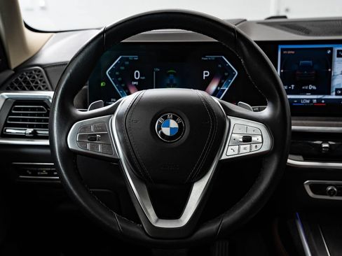 Used 2024 BMW X7 xDrive40i w/ Executive Package AWD/4WD image 43