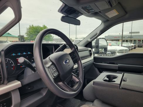Used 2025 Ford F350 XLT w/ 360-Degree Camera Package AWD/4WD image 6