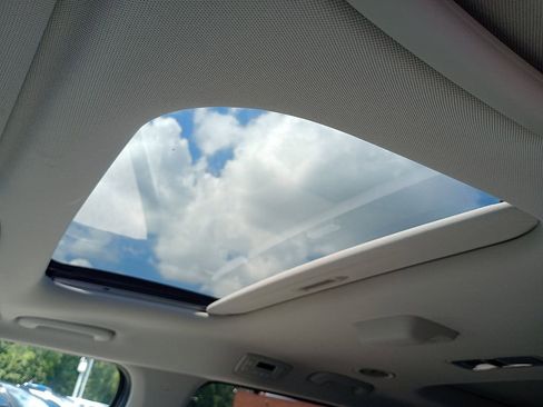 New 2026 Kia Carnival SX w/ SX Dark Edition Package image 10