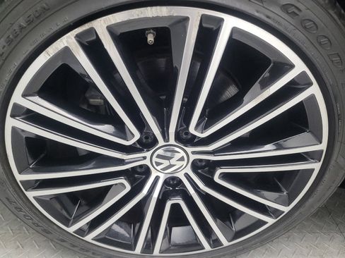 Used 2015 Volkswagen Eos Final Edition FWD image 31