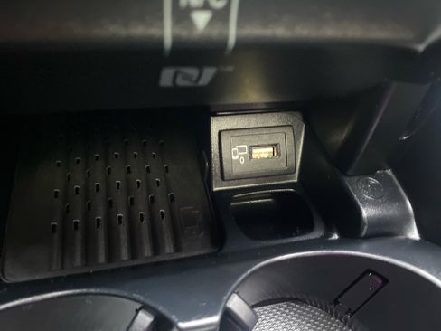 Used 2020 Mercedes-Benz E 350 4MATIC Sedan image 20