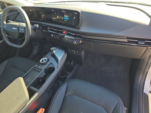 New 2025 Kia EV6 Wind image 14