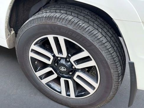 Used 2018 Toyota 4Runner Limited image 10