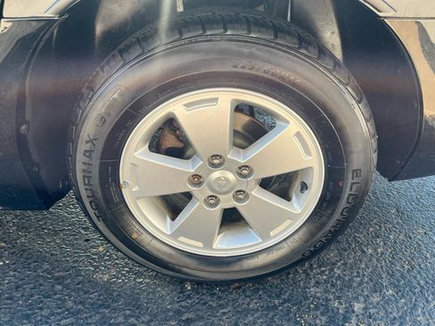Used 2009 Chevrolet Impala LT FWD image 14
