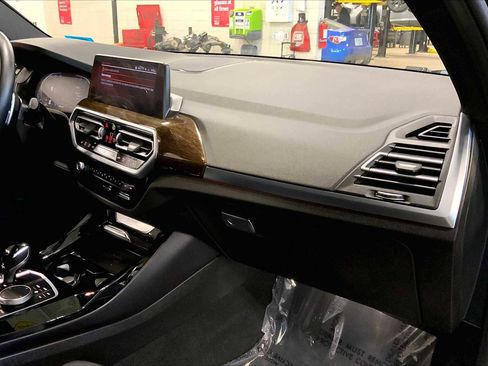 Used 2024 BMW X3 xDrive30i AWD/4WD image 18