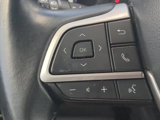 Used 2023 Toyota Highlander XSE FWD image 26