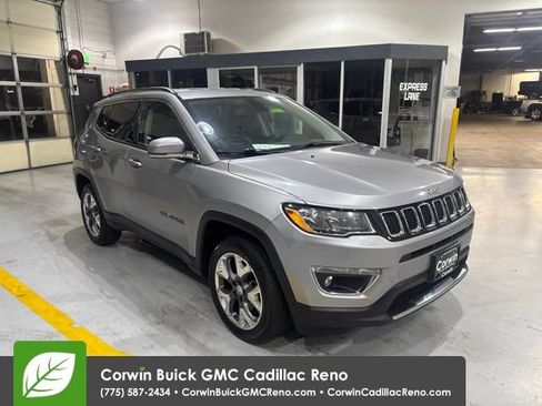 Used 2019 Jeep Compass Limited AWD/4WD image 4