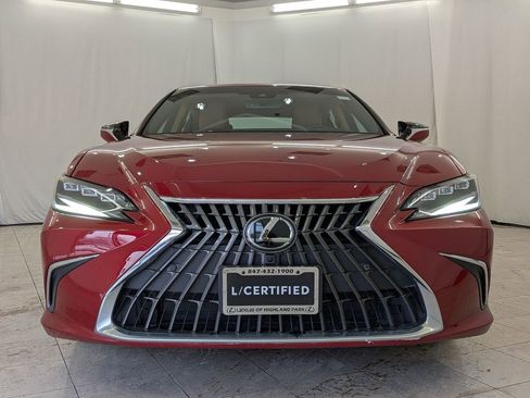Certified 2024 Lexus ES 300h Ultra Luxury w/ Accessory Package (Z2) image 3