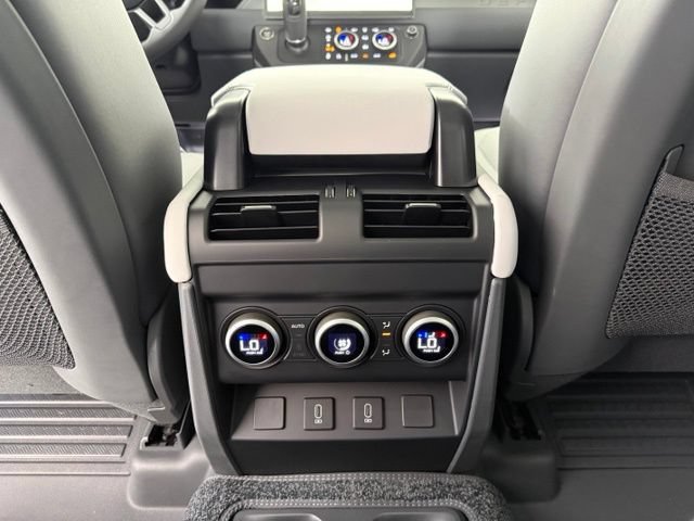 New 2026 Land Rover Defender 130 V8 AWD/4WD image 19
