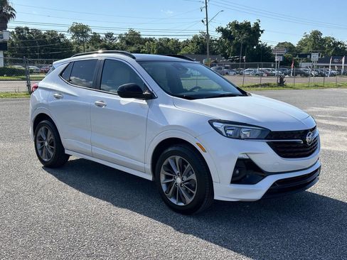 Used 2020 Buick Encore GX Select w/ Sport Touring Package FWD image 8
