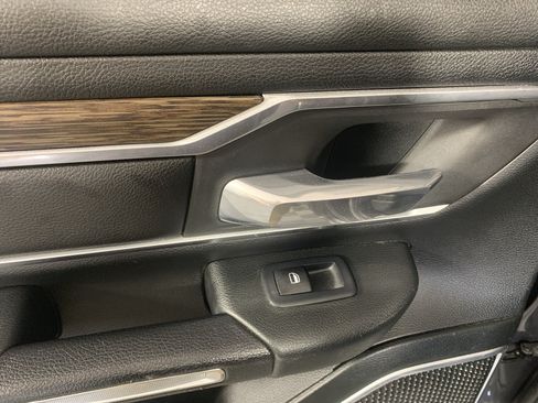 Used 2020 RAM 1500 Laramie RWD image 28