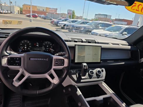 Used 2025 Land Rover Defender 110 S AWD/4WD image 20