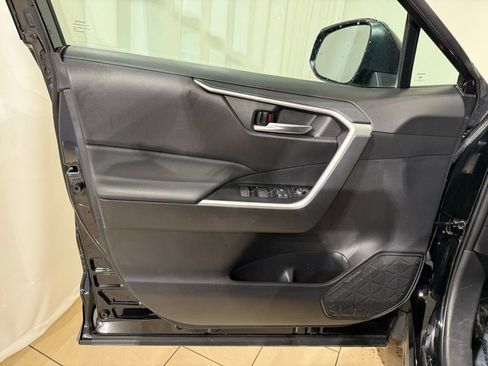 Certified 2025 Toyota RAV4 XLE image 15