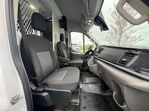Used 2022 Ford Transit 250 Medium Roof AWD w/ Load Area Protection Package image 12
