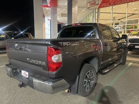 Used 2017 Toyota Tundra SR5 w/ TRD Off Road Package image 5